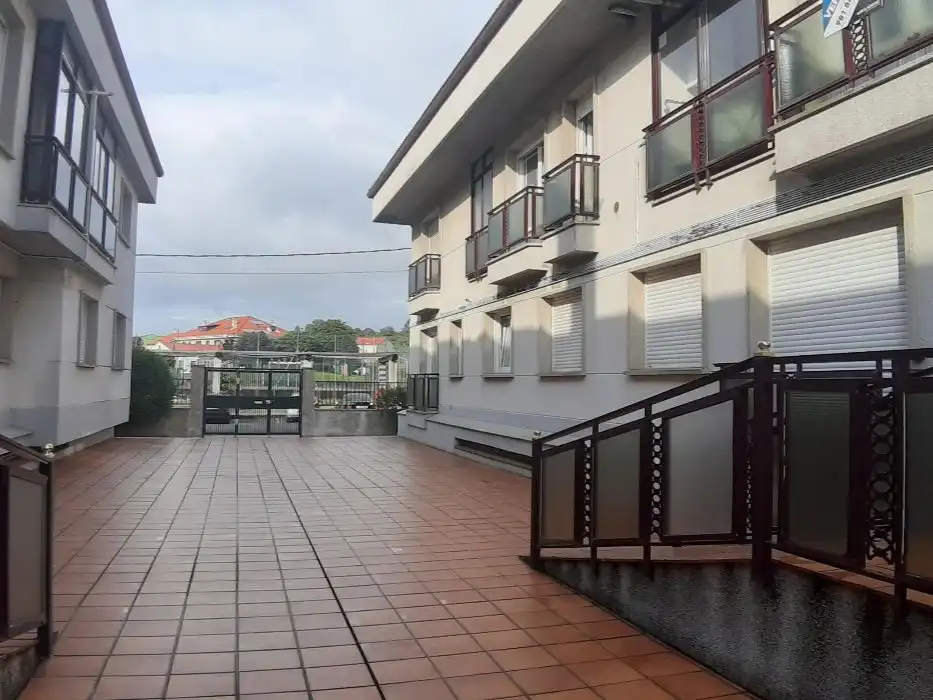 Piso de 80 m² en Boiro