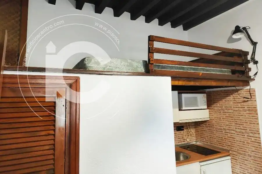 Apartamento 18 m² em Granada