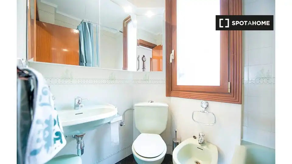 Habitación 145 m², Bilbao
