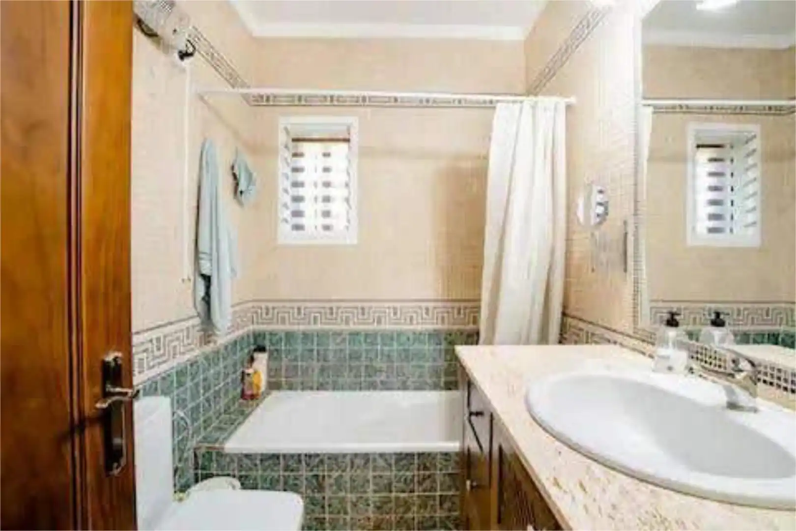Casa de 100 m² en Coria del Río