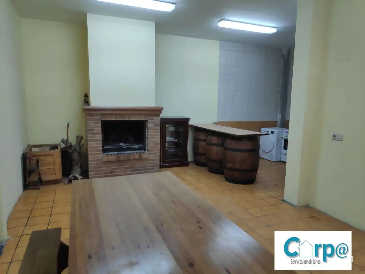 House 221 m² in Andosilla