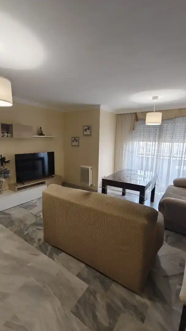 Piso de 90 m² en Granada
