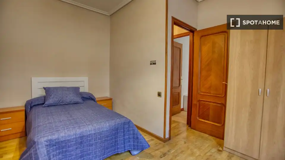 Habitación en alquiler, Oviedo