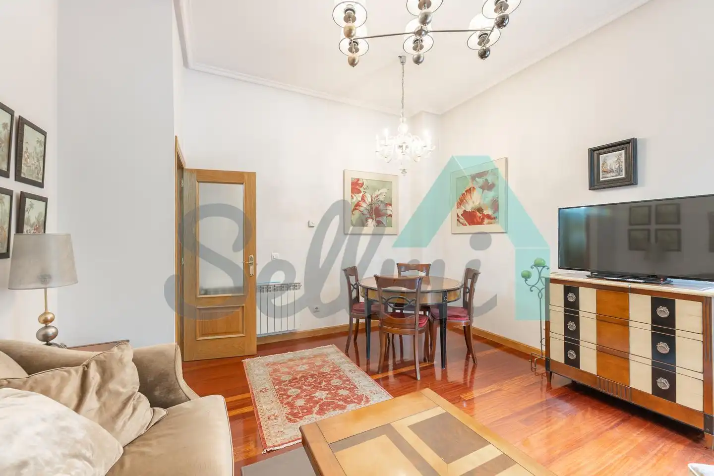 Pis de 82 m² a Oviedo