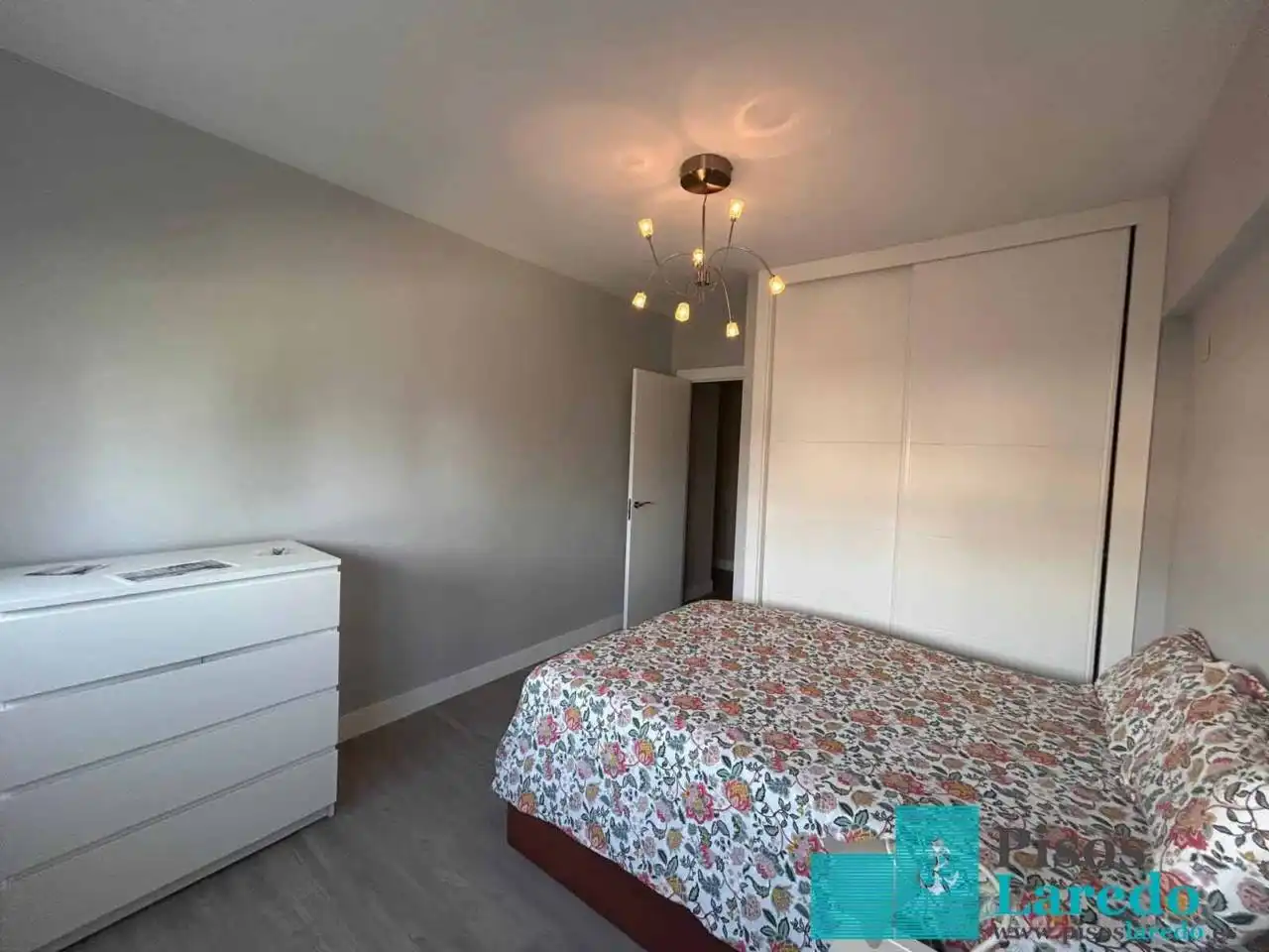 Piso de 55 m² en Laredo