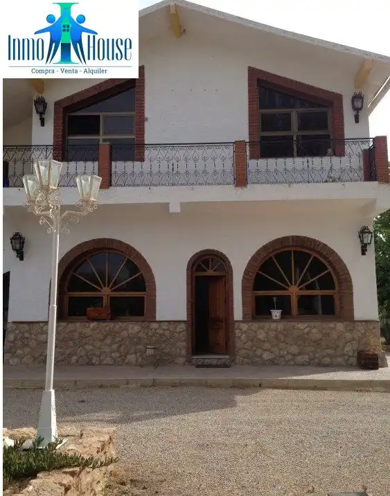 Casa de 1200 m² en Tobarra