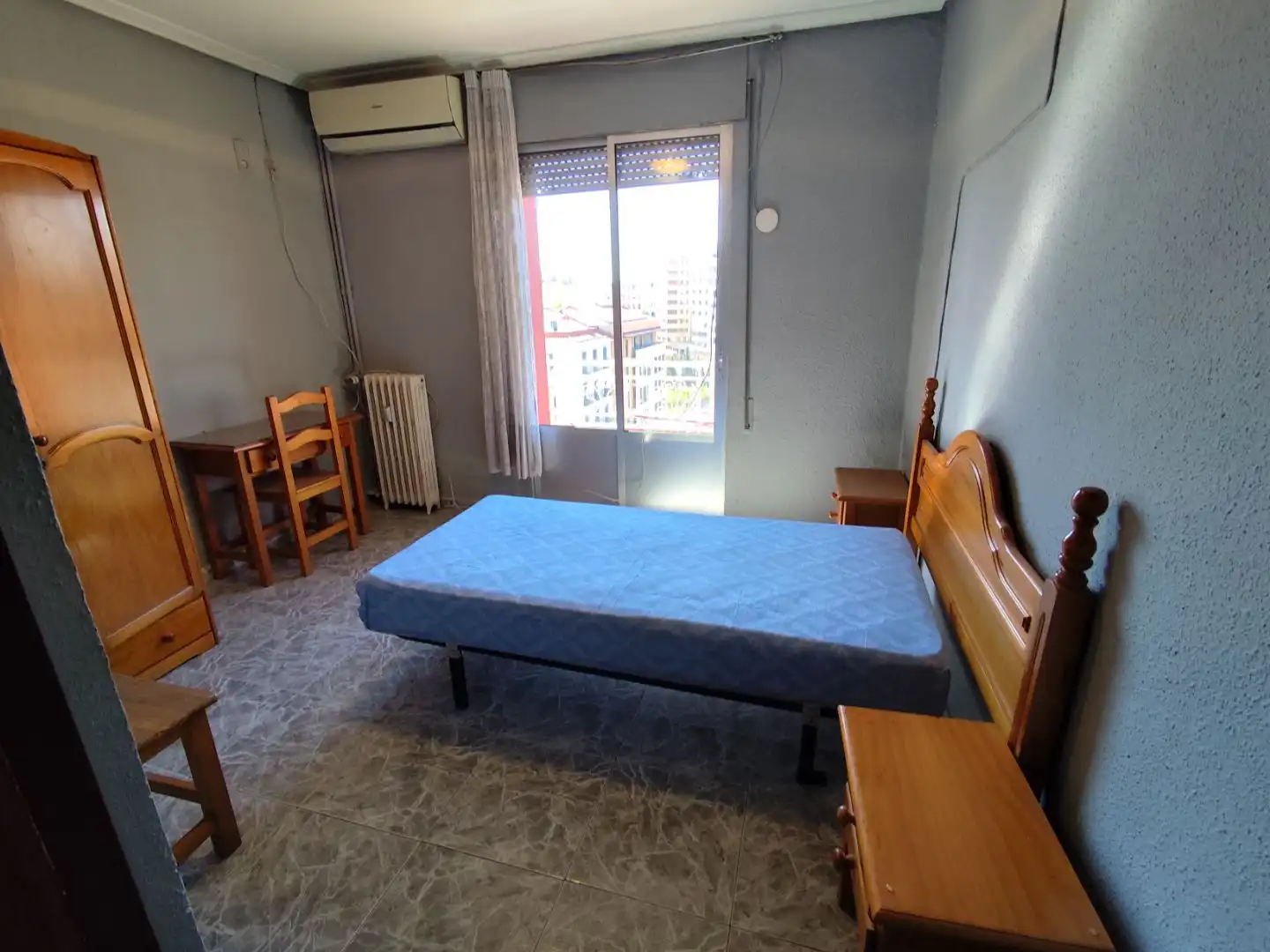 Piso de 140 m² en Zaragoza
