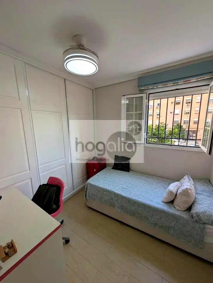 Pis de 100 m² a Sevilla