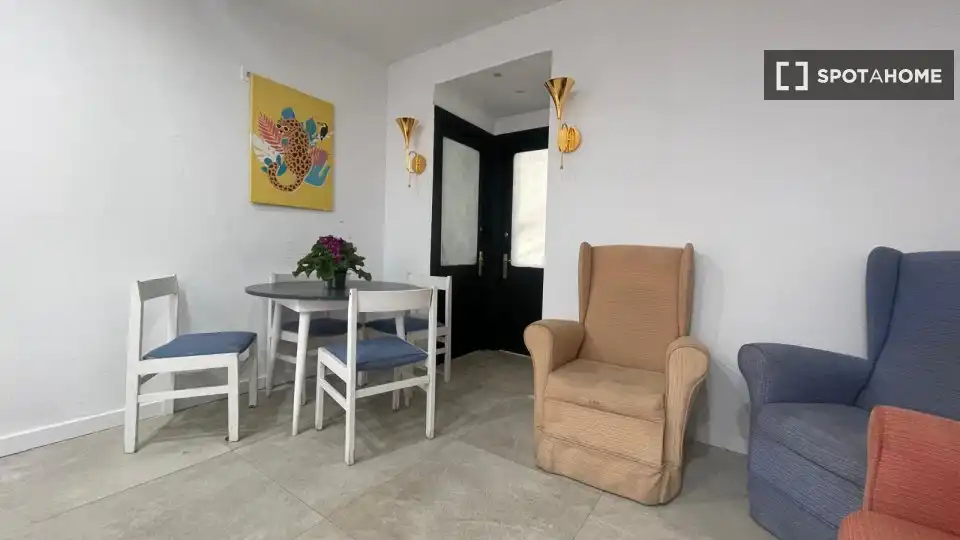 Habitación 207 m², Sevilla
