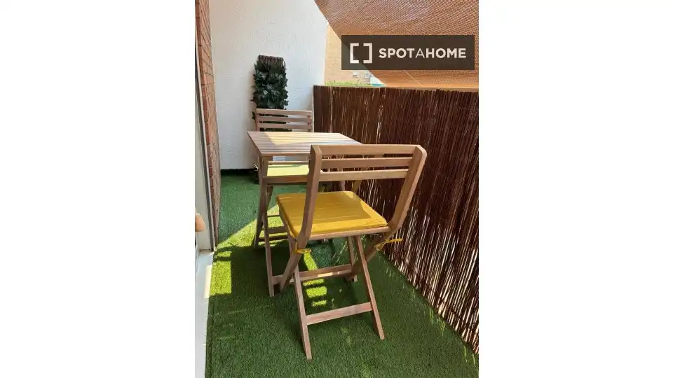 Habitación 90 m², Alicante