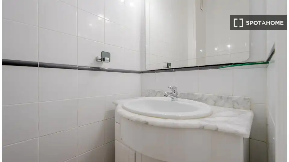 Habitación 800 m², Madrid