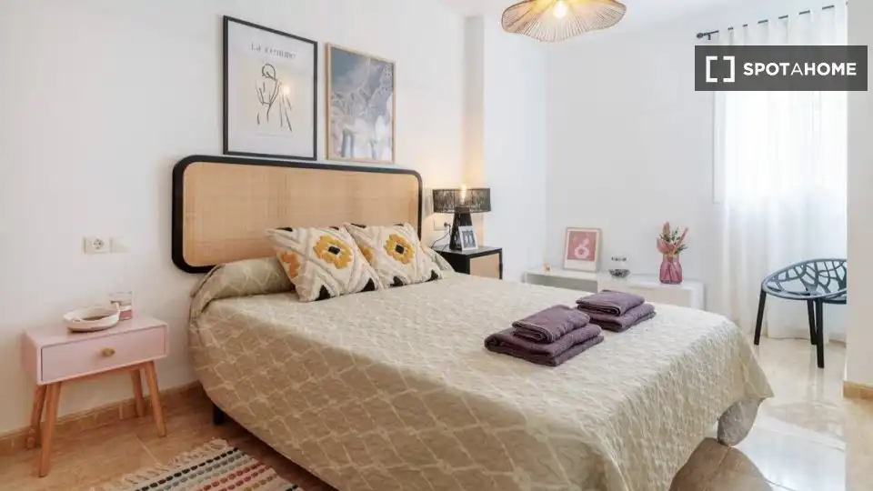 Habitación 104 m², Alicante