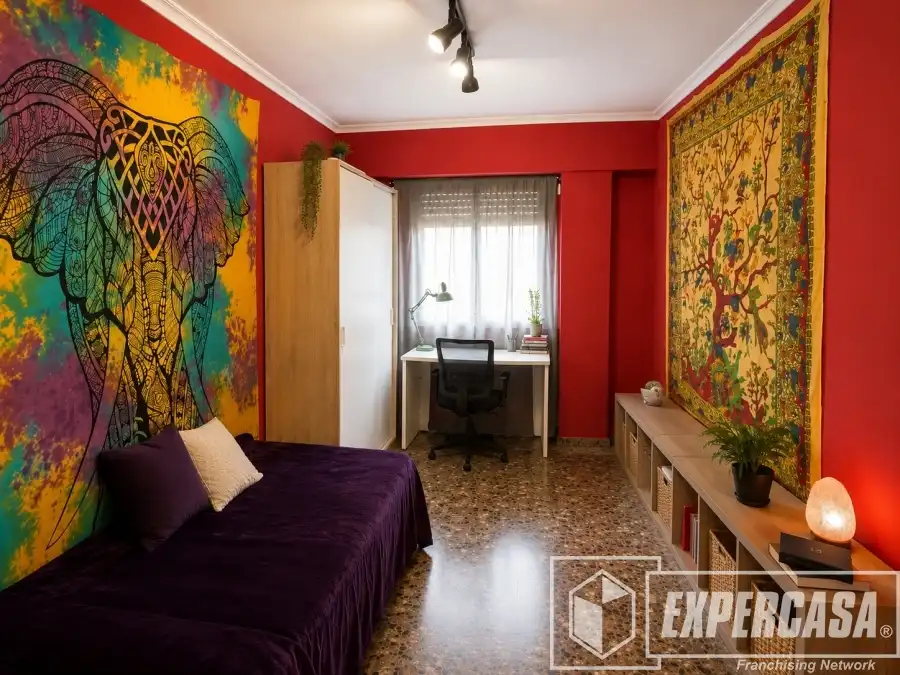 Wohnung 102 m² in Valencia