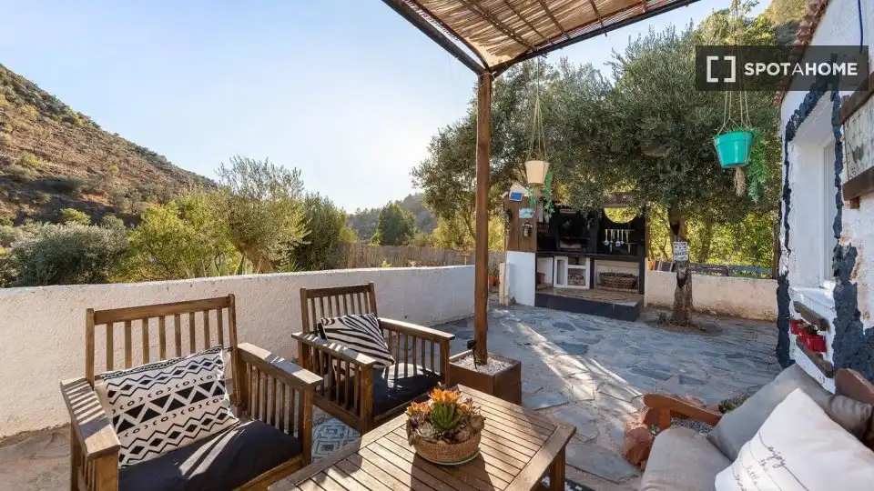 Habitación 81 m², Alcolea