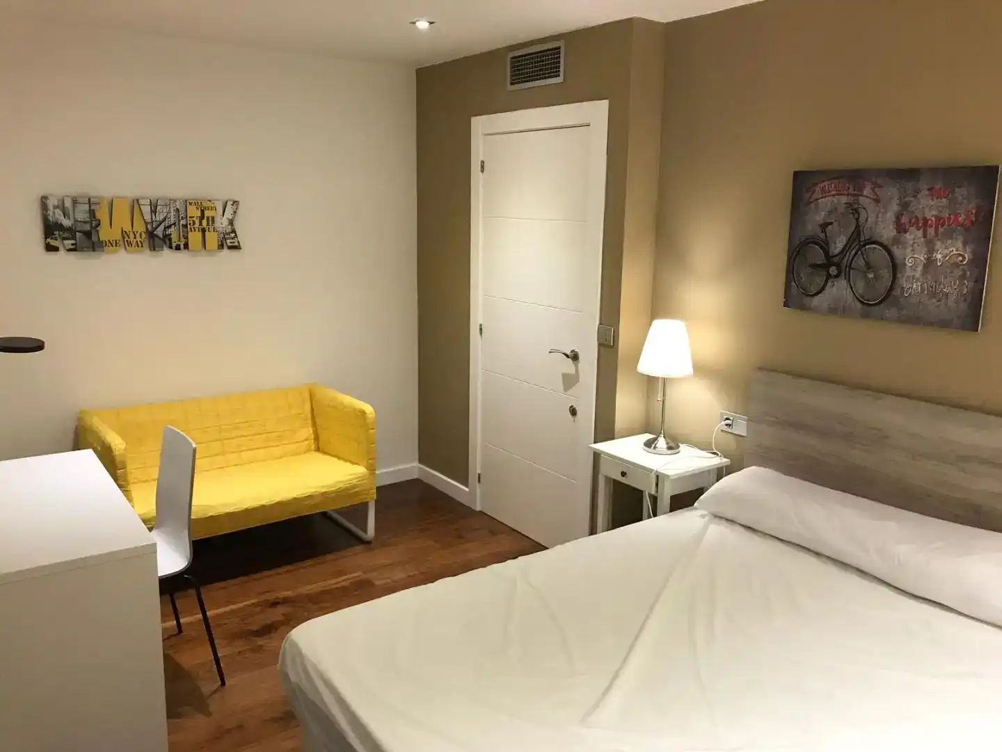 Habitación 78 m², Pamplona