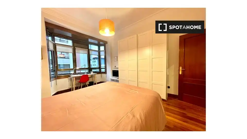Habitación 127 m², Bilbao