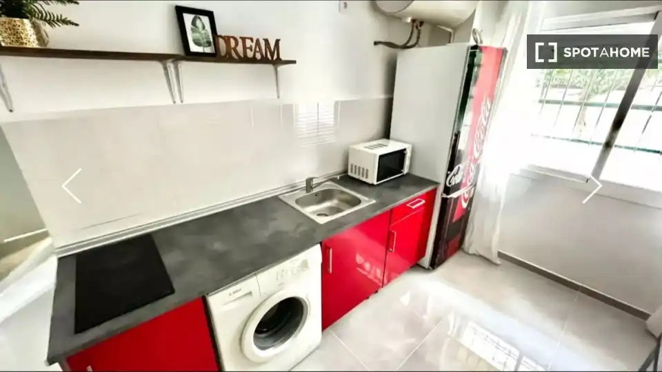 Habitación 81 m², Sevilla