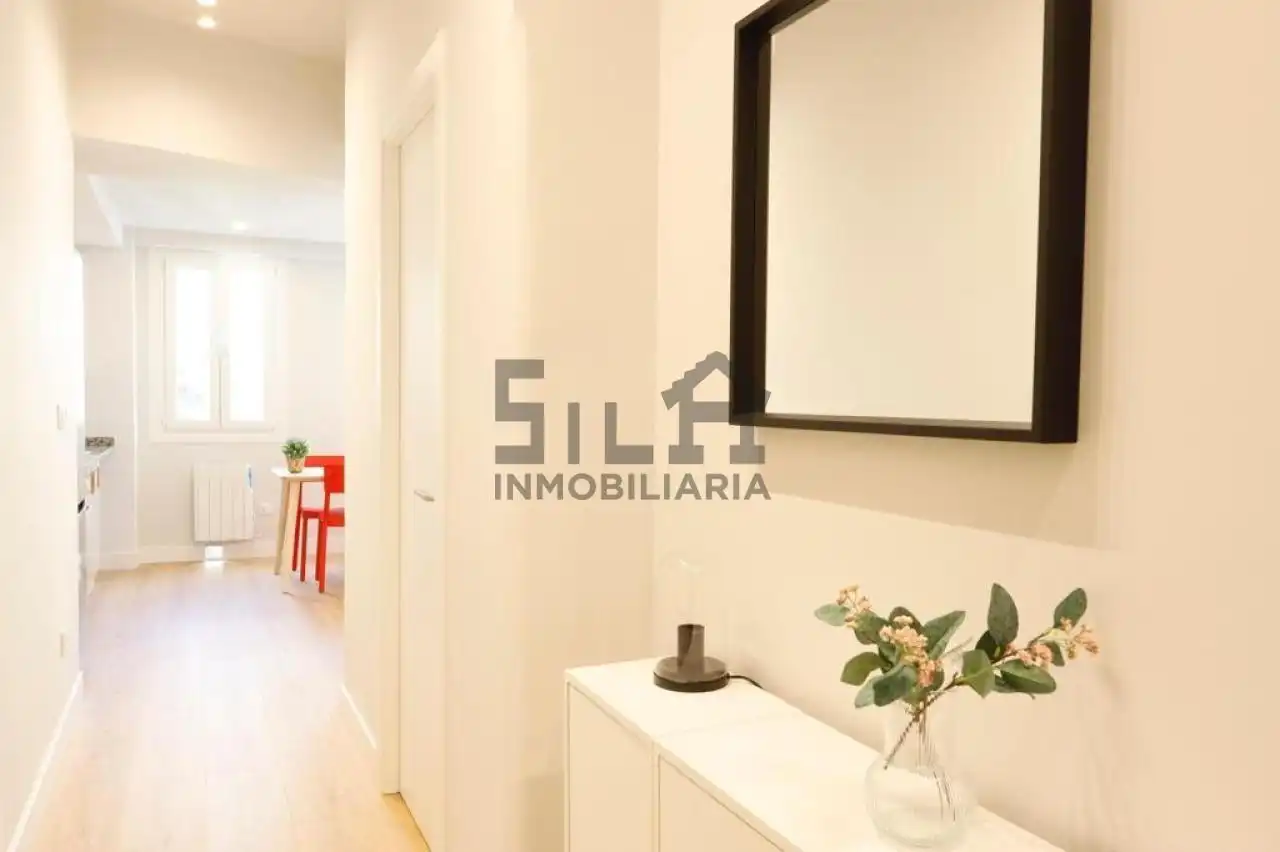 Habitación 81 m², Ourense