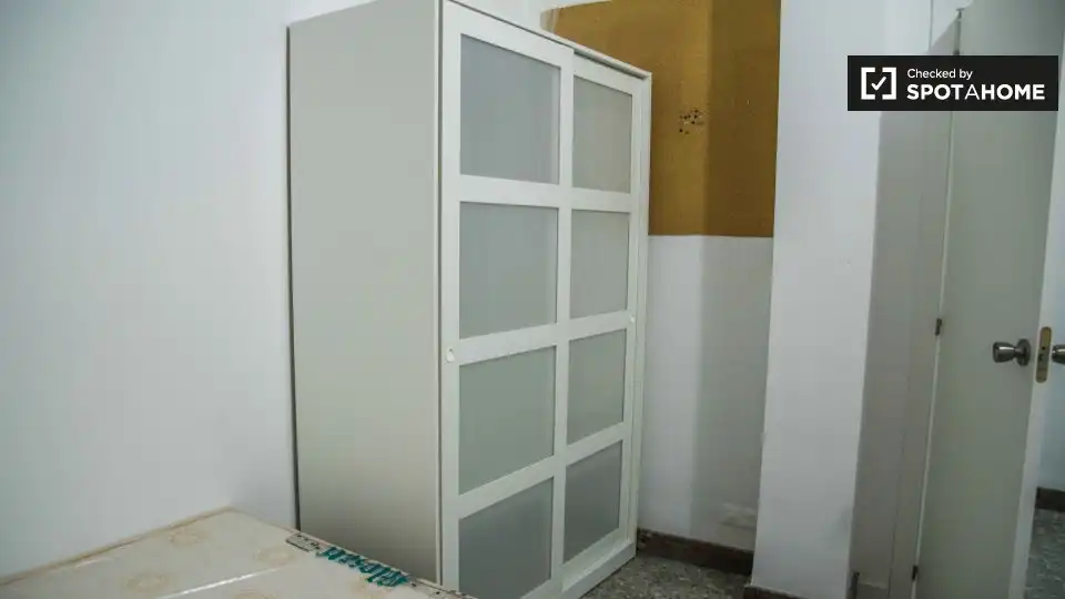 Habitación 300 m², Valencia