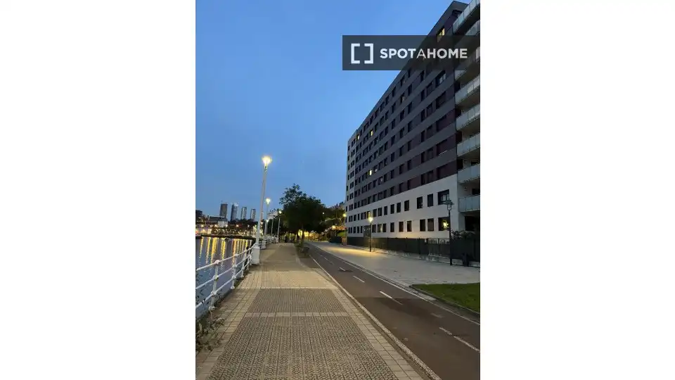 Habitación 143 m², Bilbao