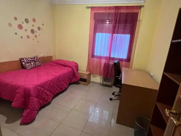 Habitación 120 m², Granada
