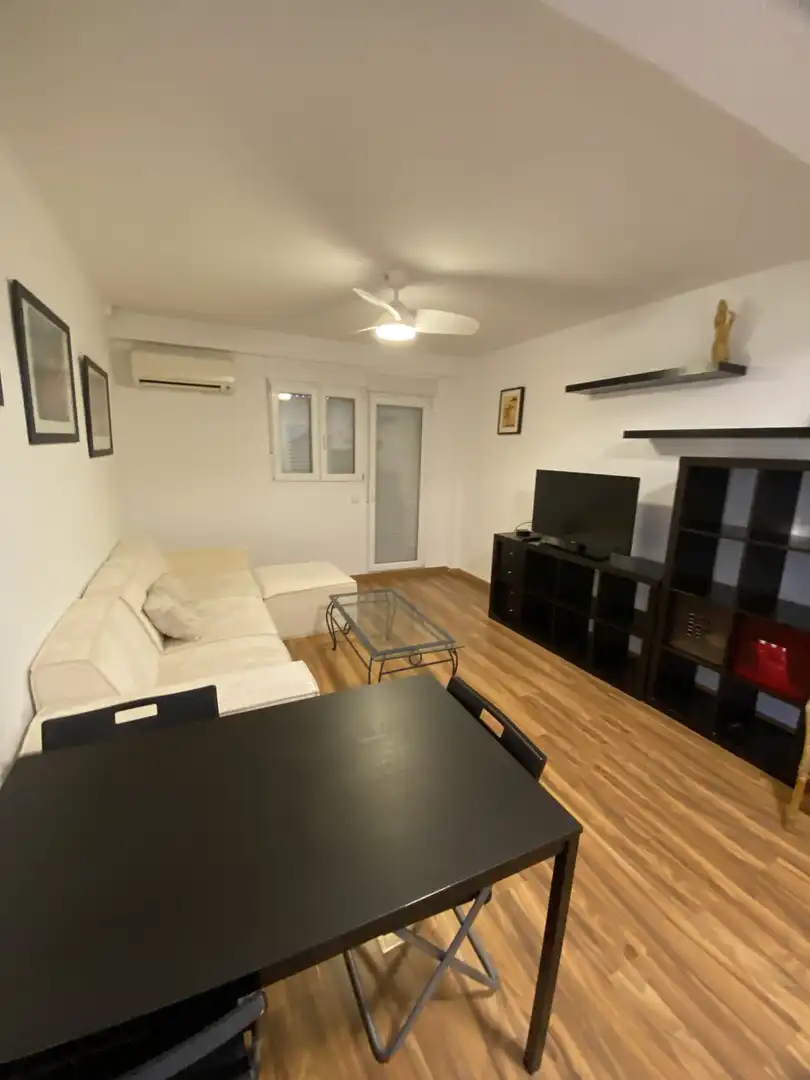 Piso de 85 m² en Almería