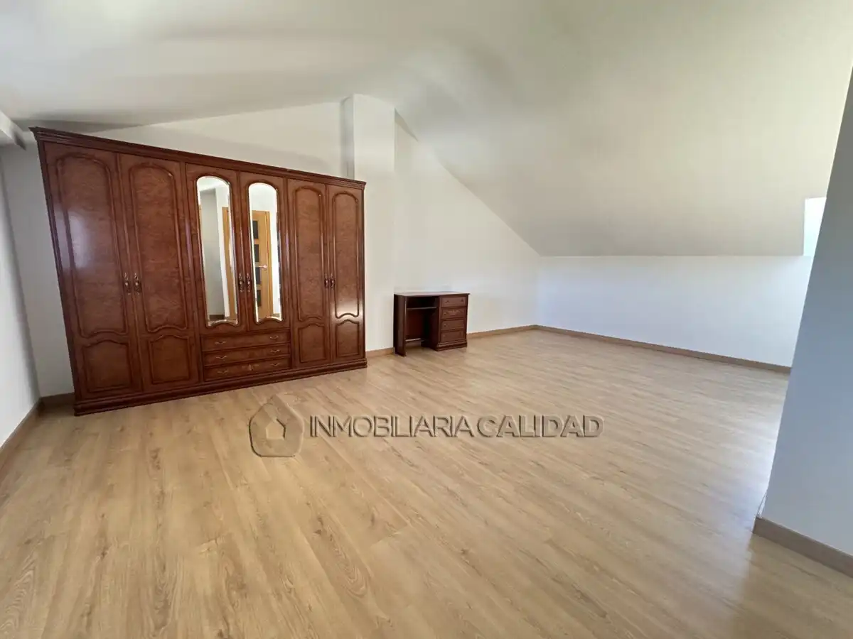 Casa de 201 m² en Villagonzalo Pedernales