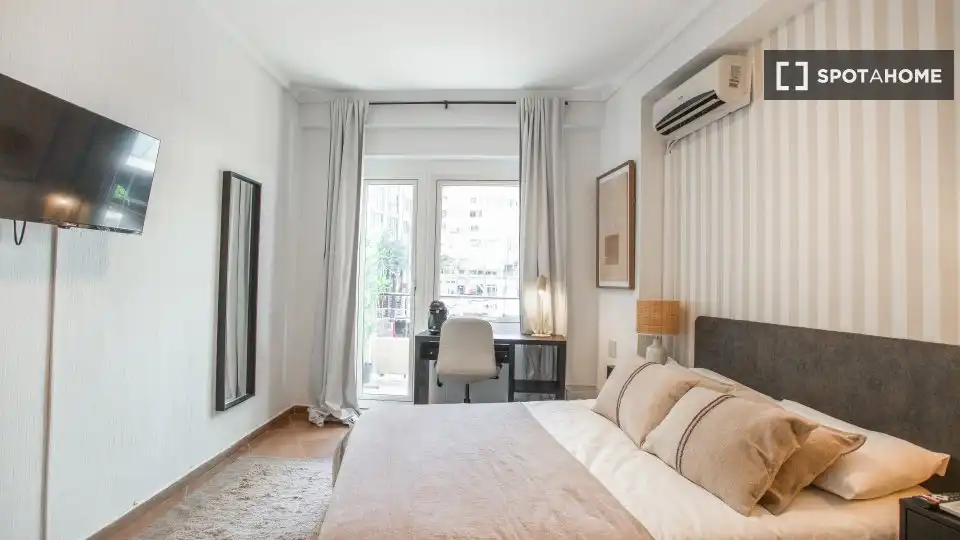 Habitación 200 m², Alicante