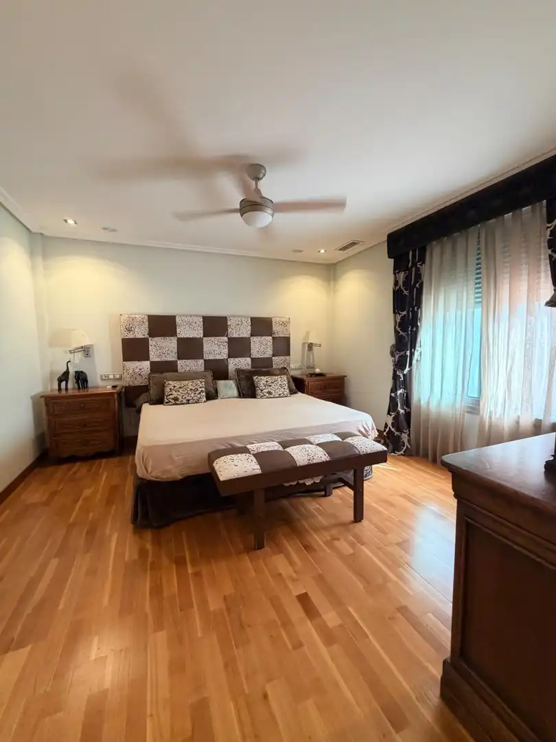 Piso de 600 m² en Elche