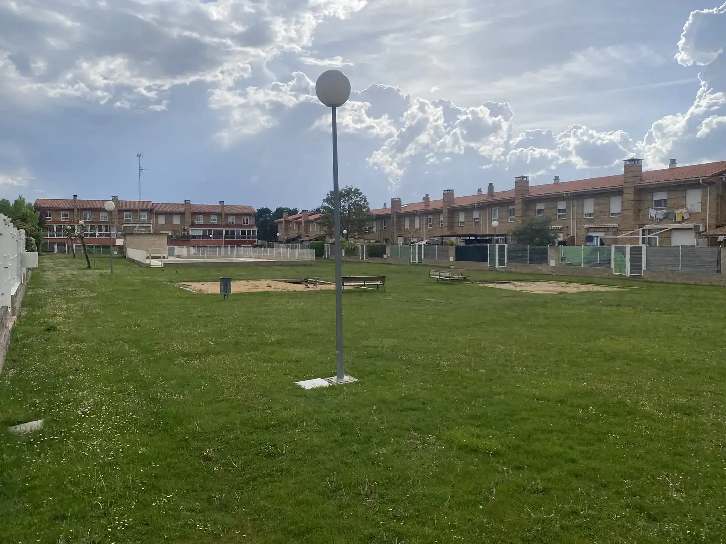 Maison 178 m² à Monterrubio de Armuña