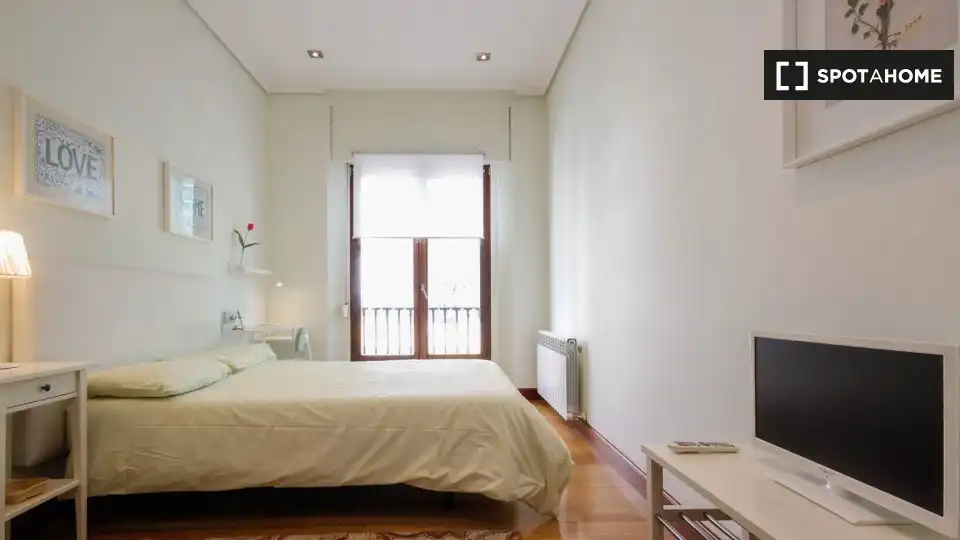 Habitación 196 m², Bilbao