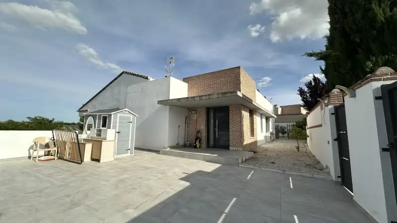 Piso de 882 m² en Argés