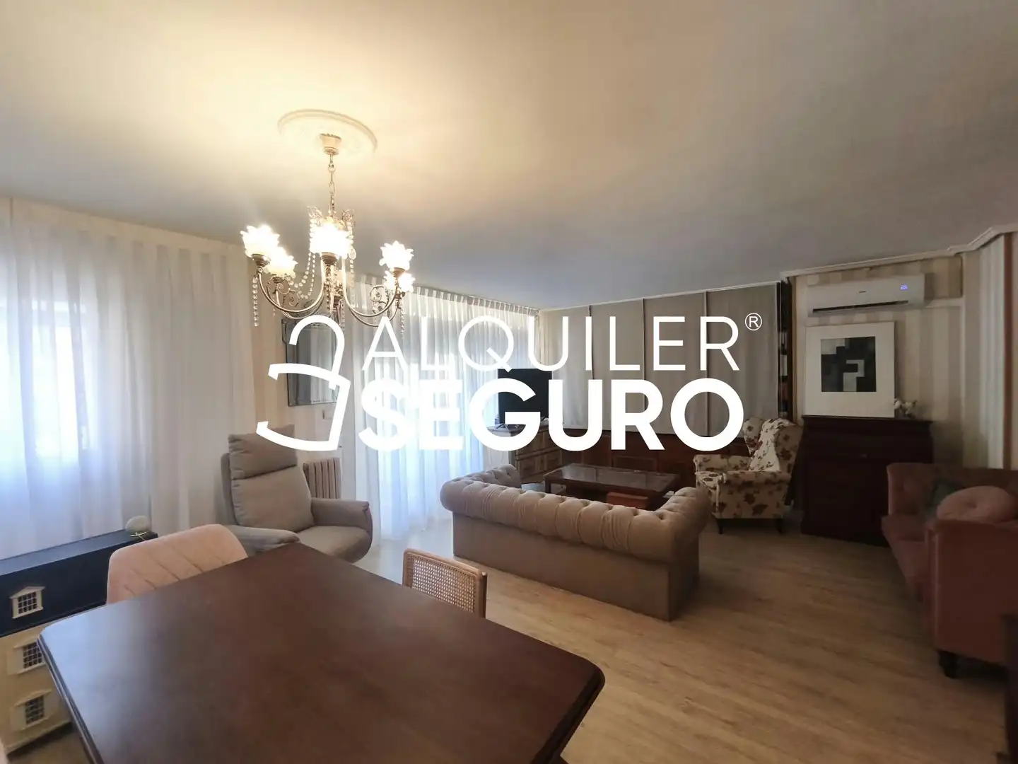 Piso de 140 m² en Zaragoza