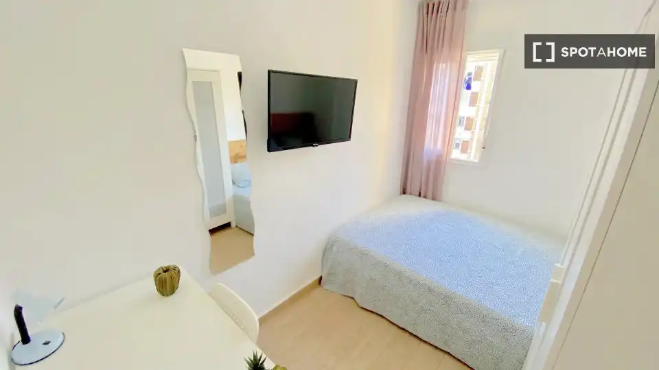 Habitación 76 m², Sevilla