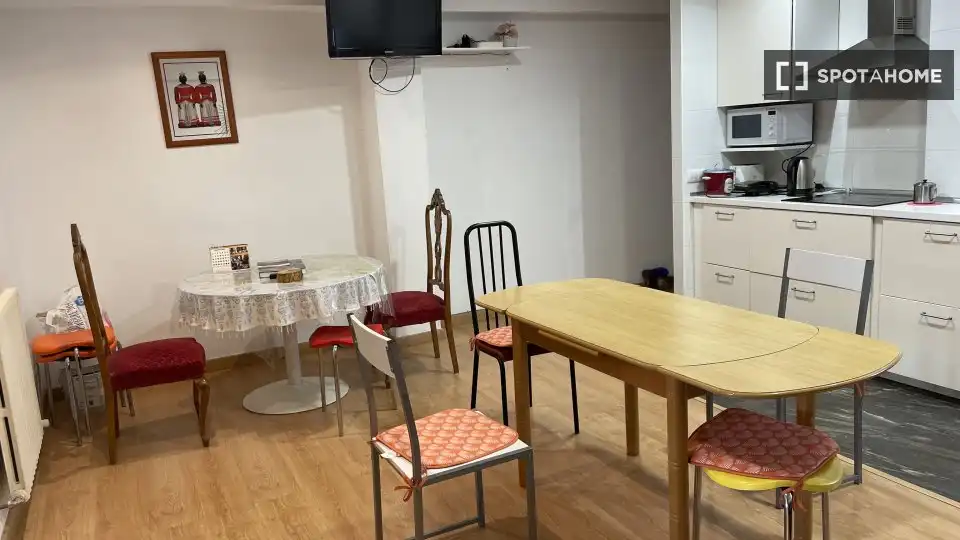 Habitación en alquiler, Pamplona