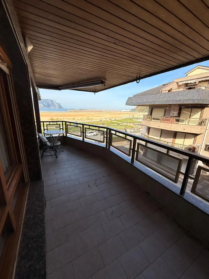 Piso de 65 m² en Laredo