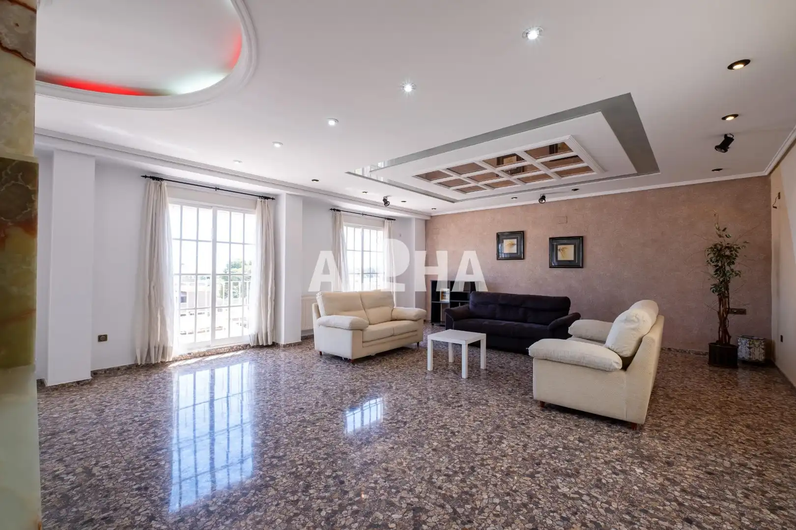 Habitación 346 m², Moncada