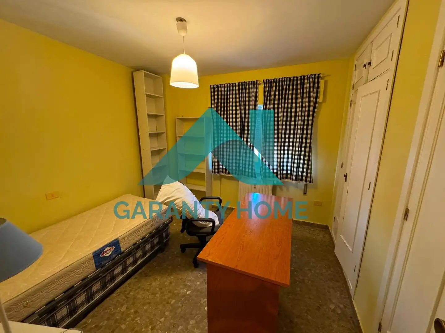 Piso de 100 m² en Cáceres