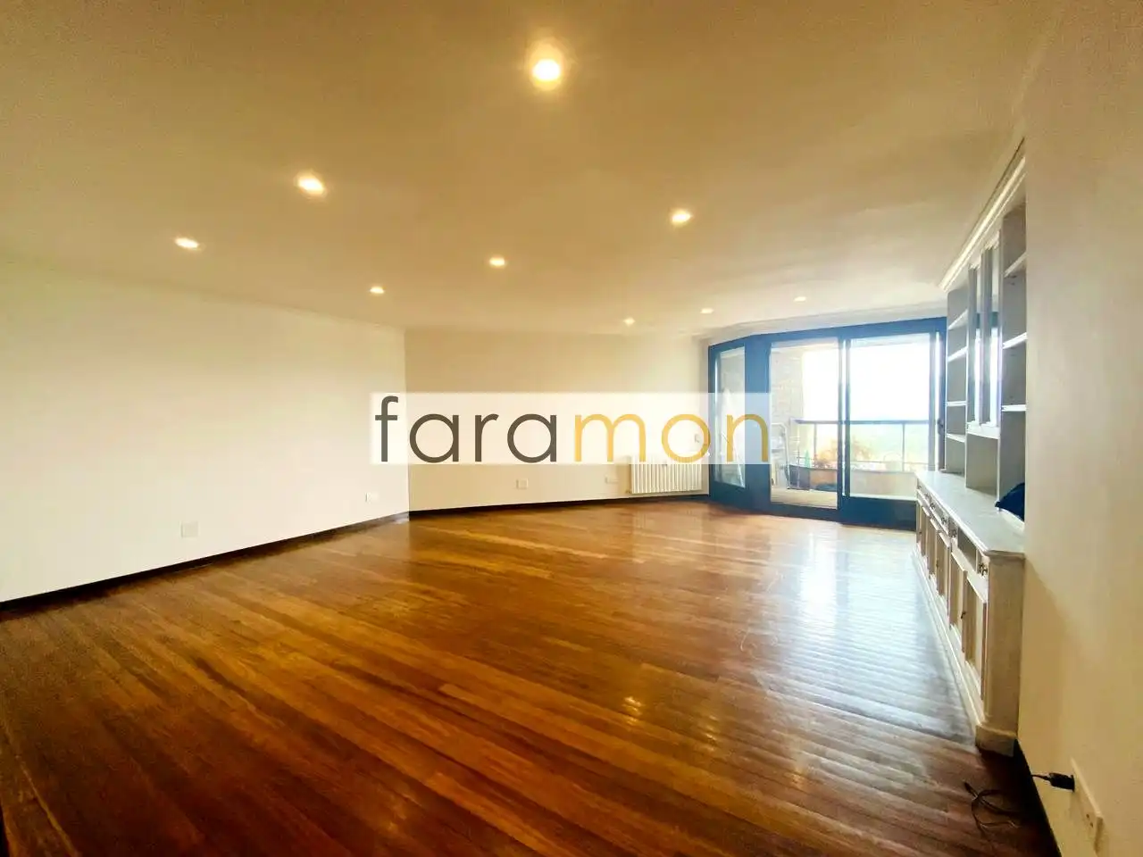 Piso de 185 m² en Vigo