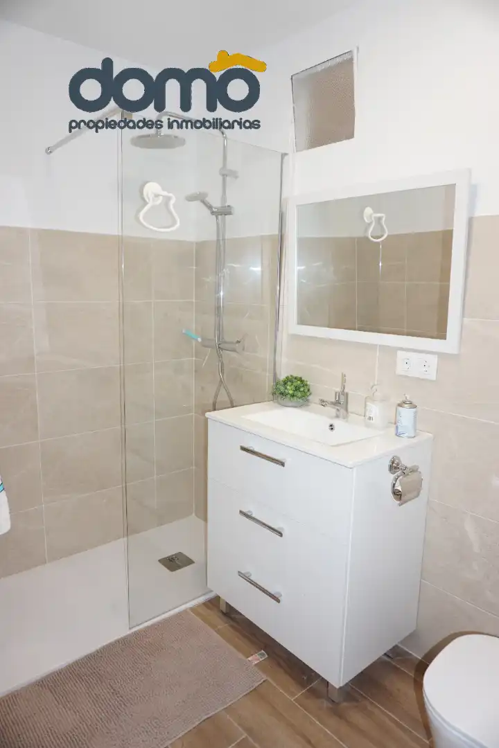 Piso de 98 m² en Granada