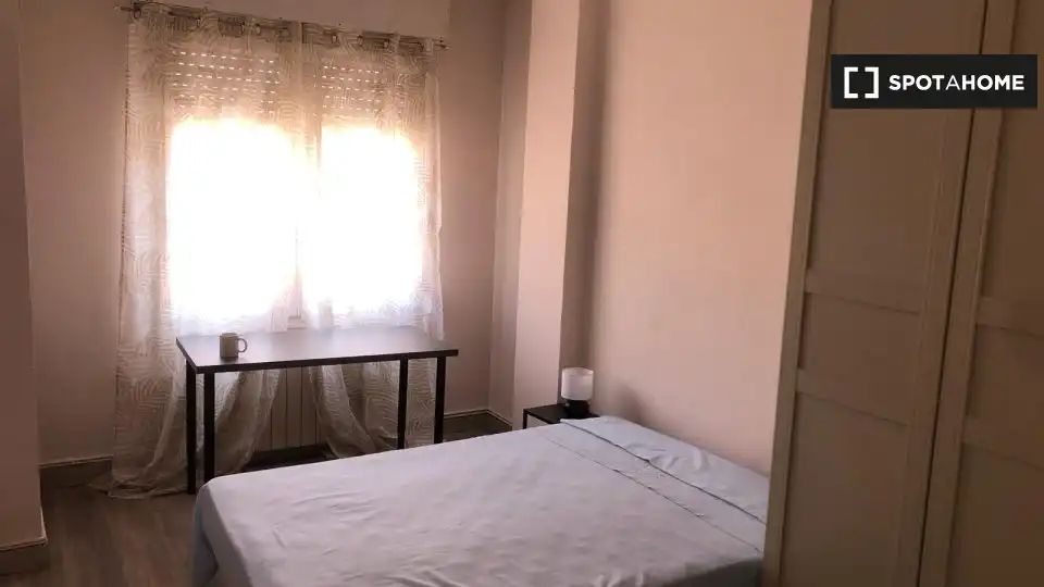 Habitación 98 m², Zaragoza