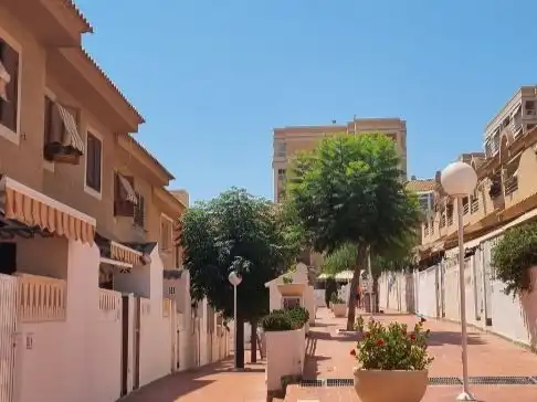 Casa de 75 m² en Elche