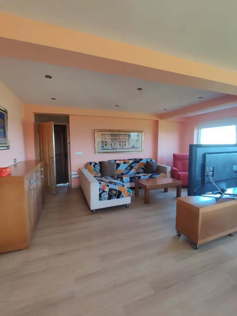 Wohnung 398 m² in Miengo