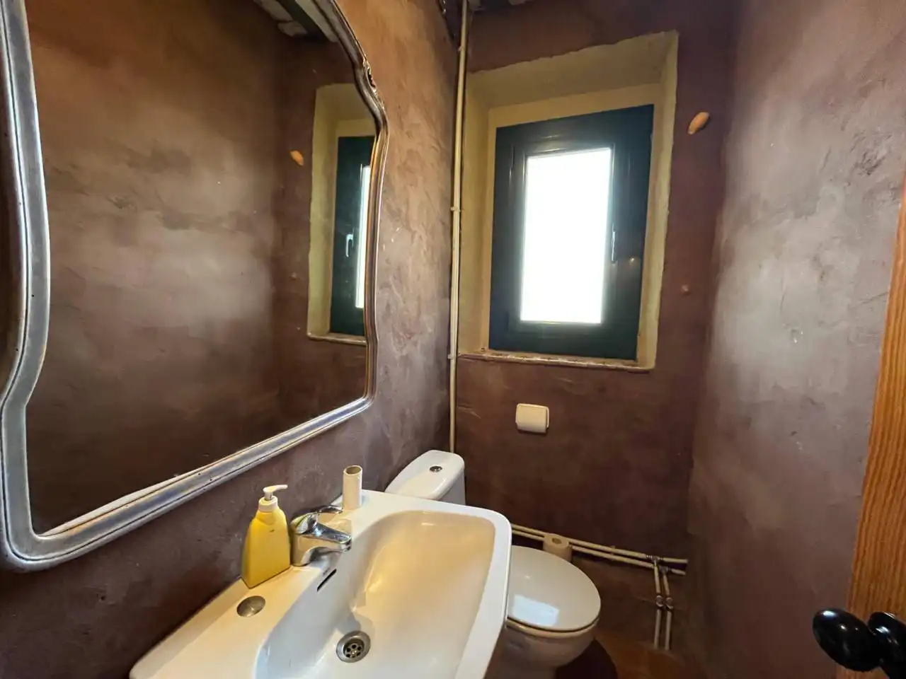 Casa de 950 m² en Aiguaviva