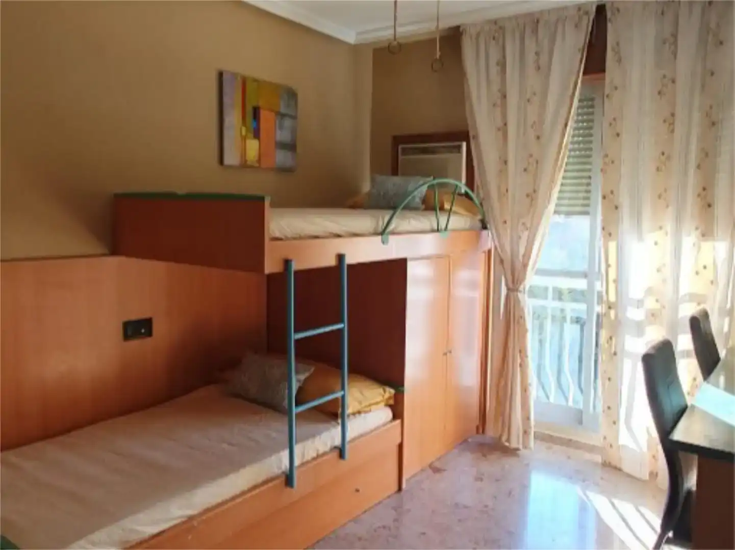 Piso de 95 m² en Linares
