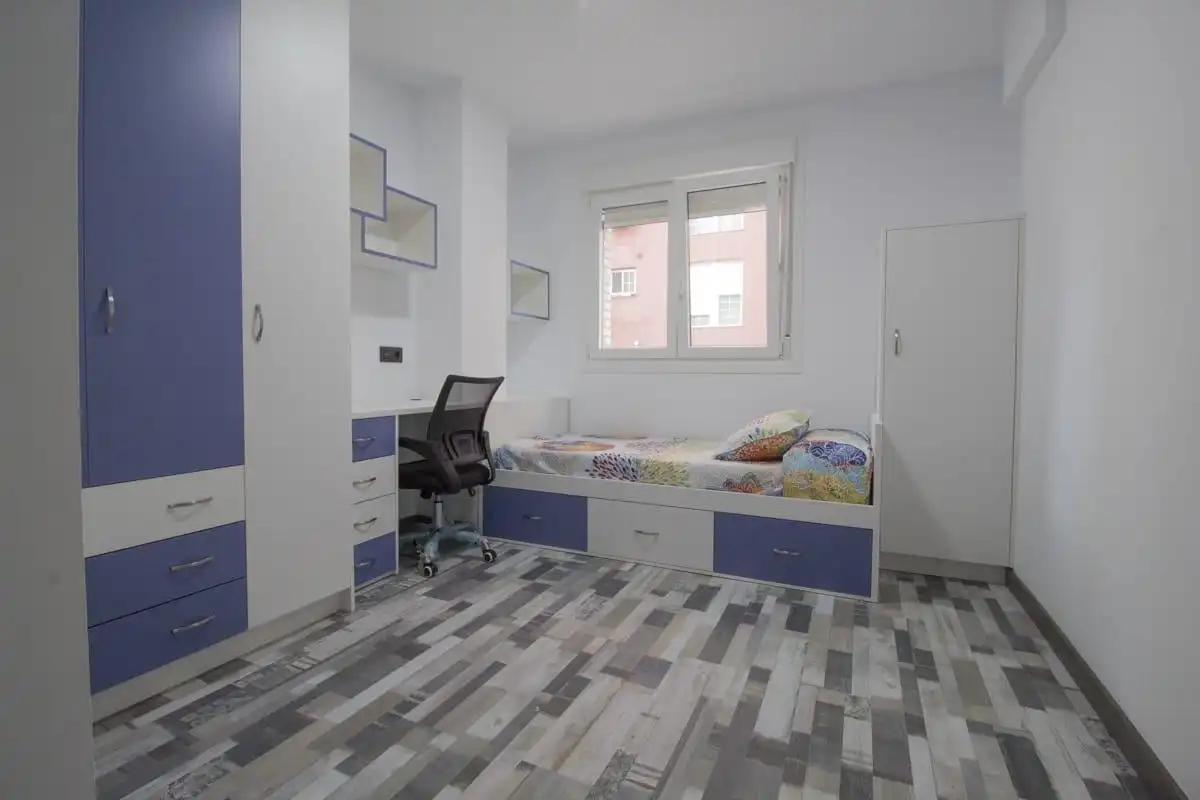 Habitación 98 m², Almería