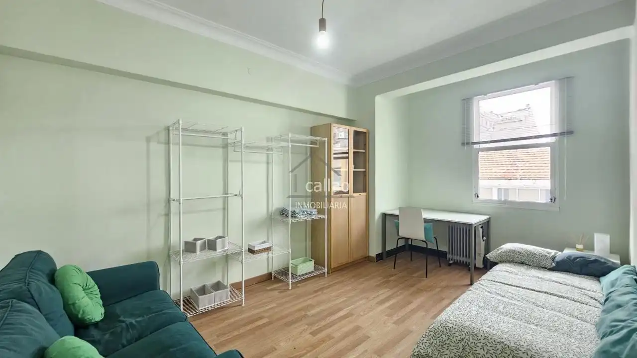 Habitación 99 m², Ferrol