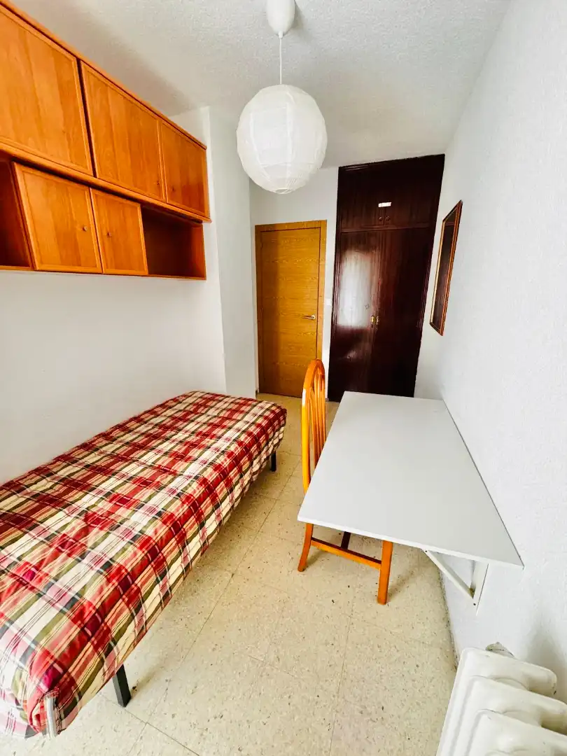 Piso de 90 m² en Granada