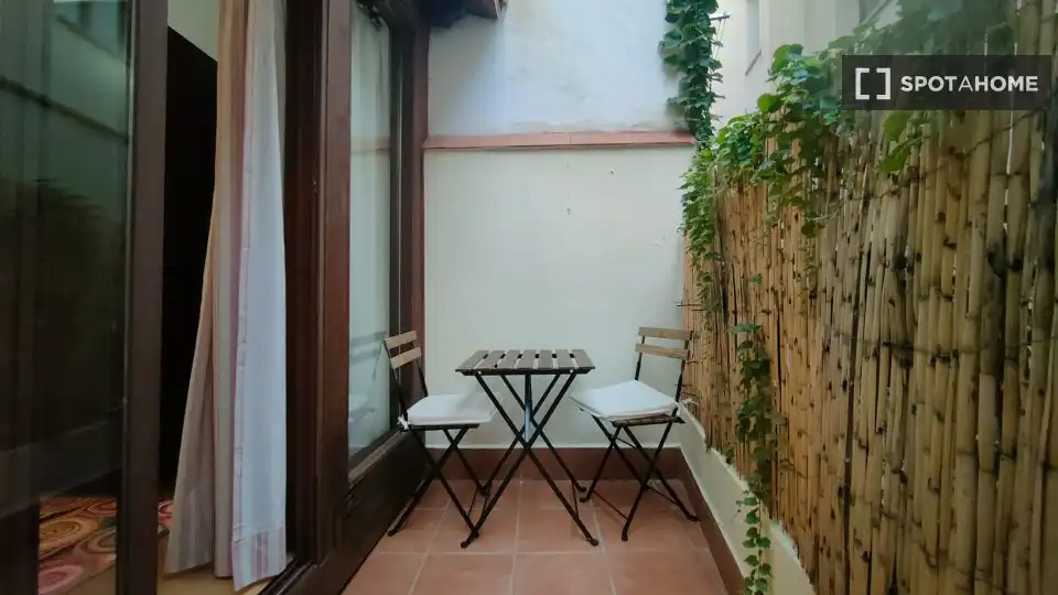Habitación 63 m², Granada