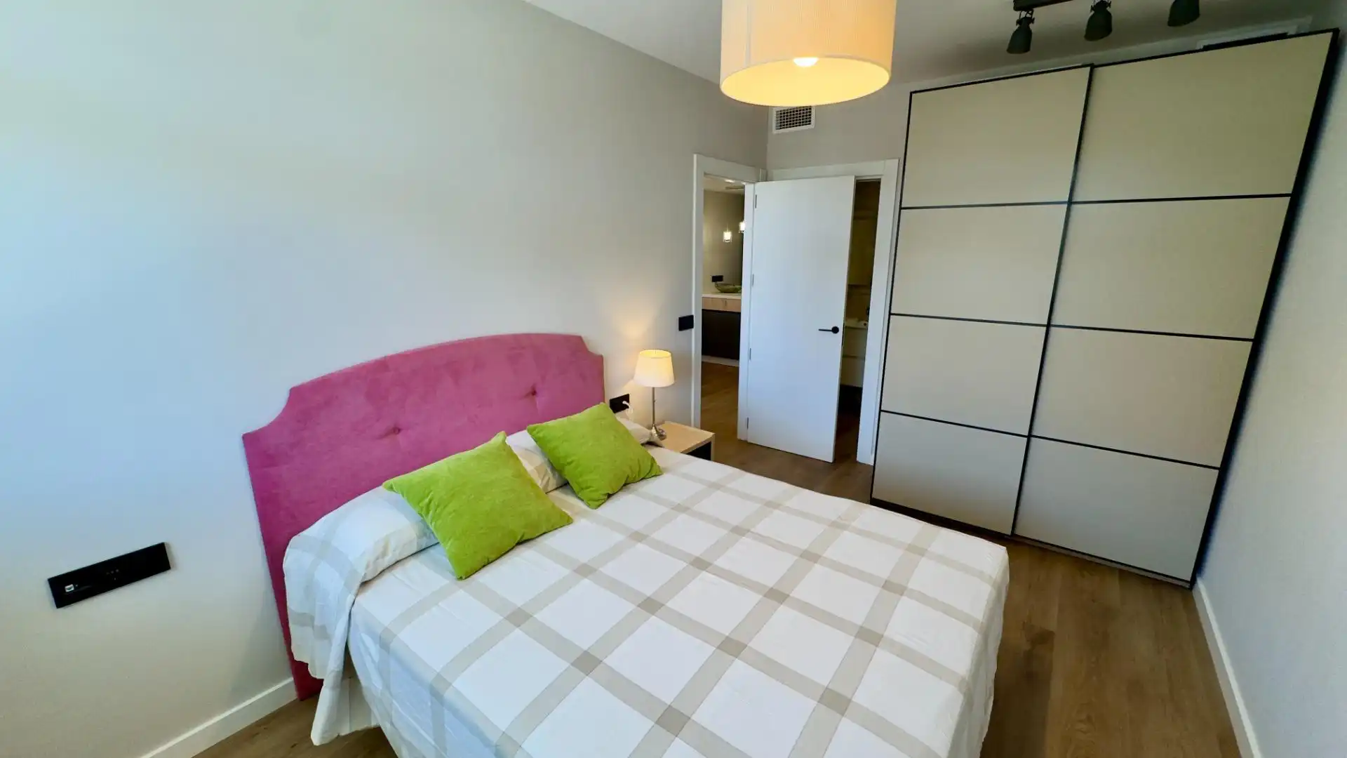 Piso de 99 m² en Granada